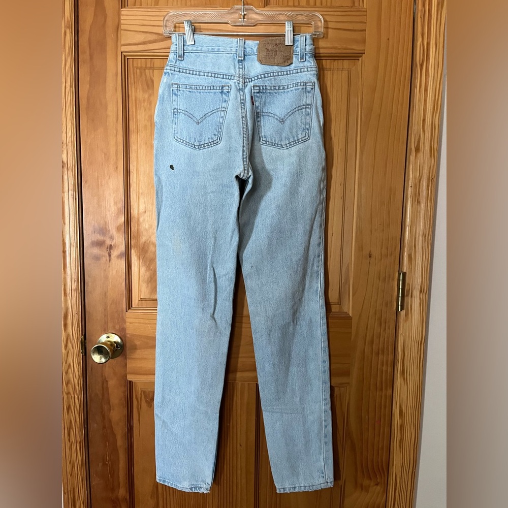 Vintage Levi's Light Blue High-Rise Women's Jeans Size 5